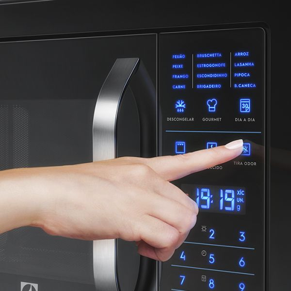 MICROONDAS ELECTROLUX 28 LTS NEGRO